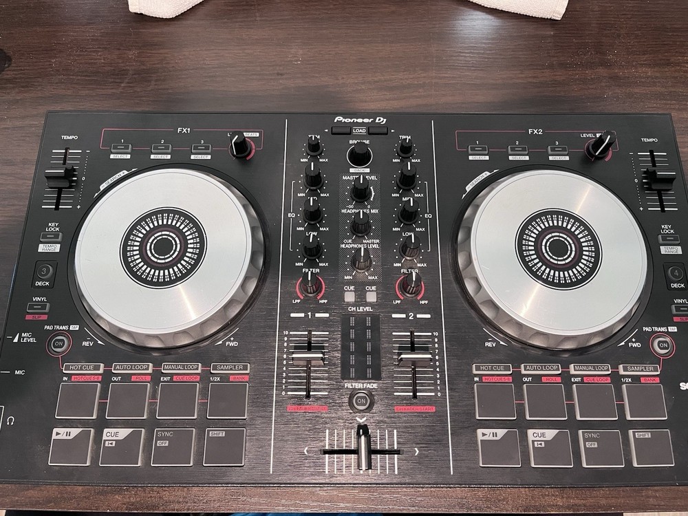 Pioneer DDJ-SB2 USB 2-Channel Serato Performance DJ Mixing Controller System