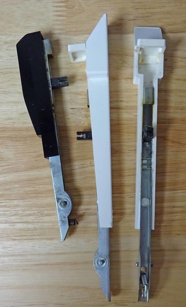 Replacement Key With Spring for Univox Compac Piano