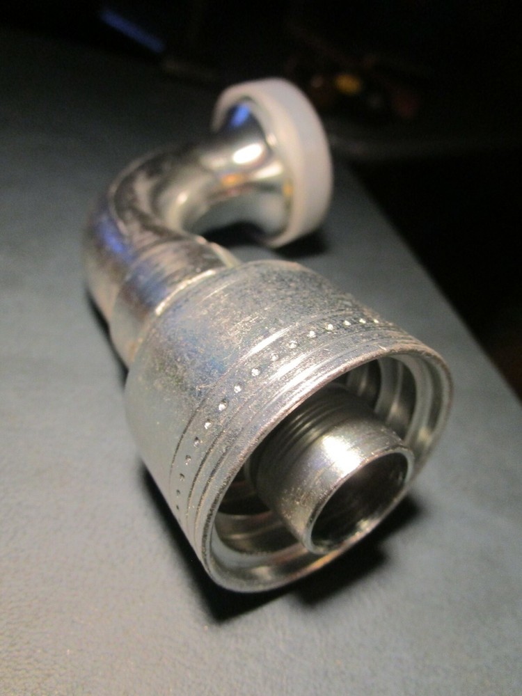 12Z-G78 1" x 3/4" ID 90 Tube Elbow(SAE Code 61)Split Flange