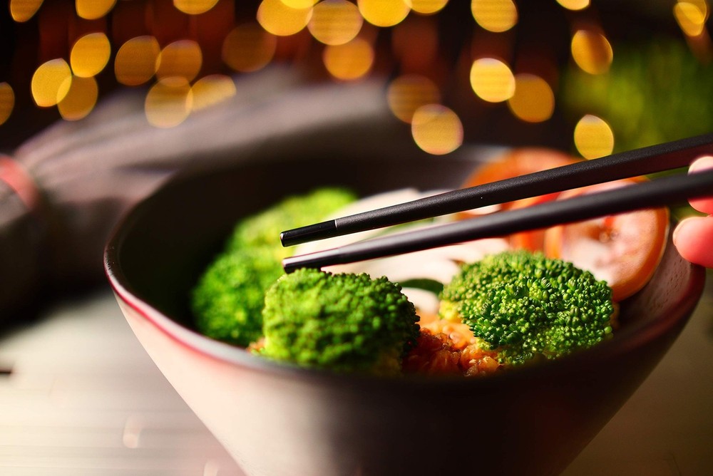 Spoon-forming bidirectional chopsticks with soft carrying pouch (reusable, on...