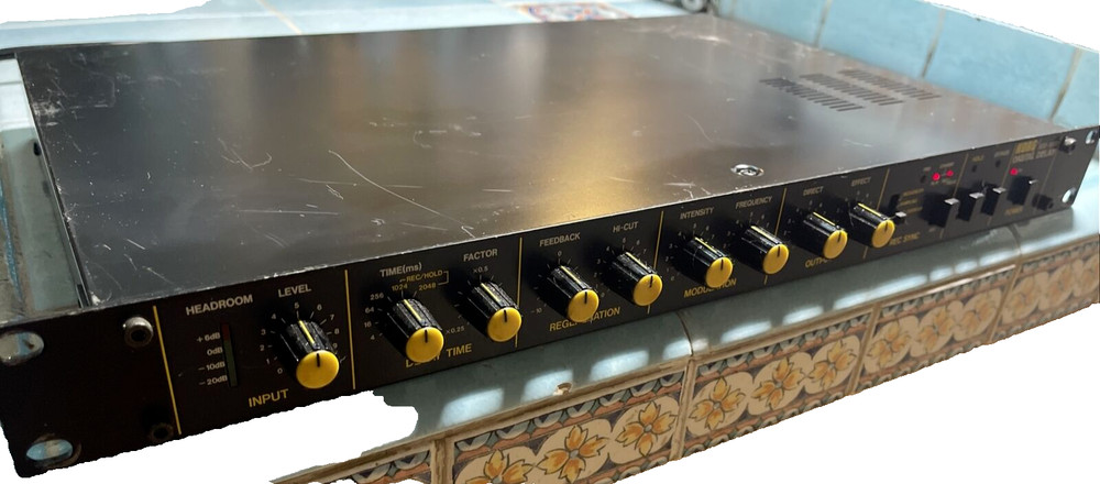 Korg SDD-1000 Digital Delay Effect Signal Processor Rackmount Works Ships Free