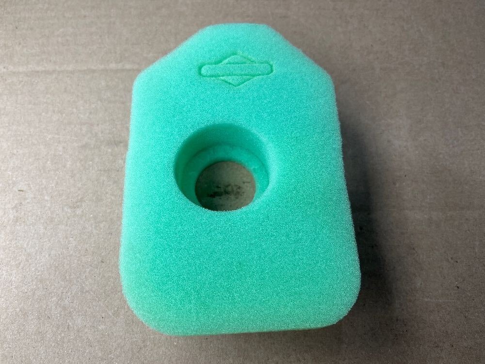 Briggs & Stratton 5047 FILTER ASSY