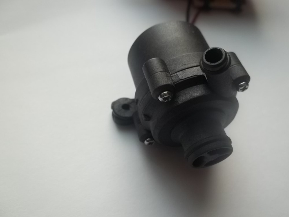 Compact 12V Liquid Water Cooler Pump fr Cooling CPU Computer PC Laser Electronic
