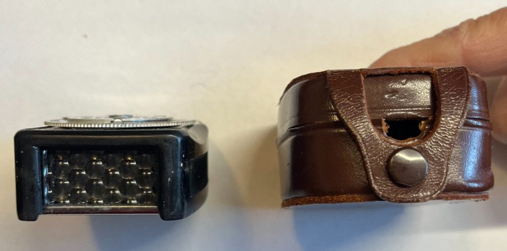 Vintage Argus L3 Light Meter with Leather Case – West Germany