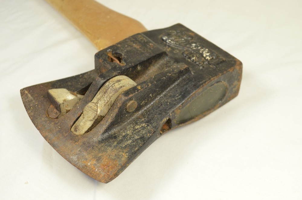 Vintage Chopper 1 Splitting Axe w/ Original Composite Handle