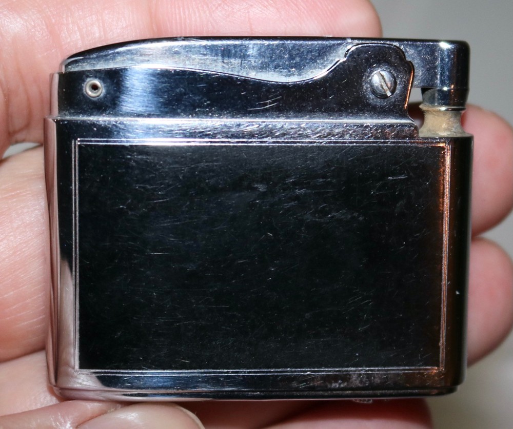 VINTAGE RONSON ADONIS FLORAL BLACK ENAMEL LIGHTER