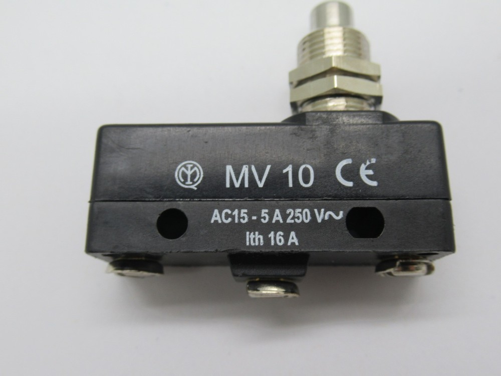 Pizzato MV 10 Microswitch W/ Threaded Plunger 250VAC 5A USED