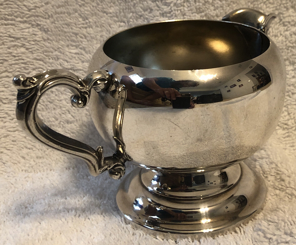 Vintage WM Rogers Silverplate Creamer 3” EUC