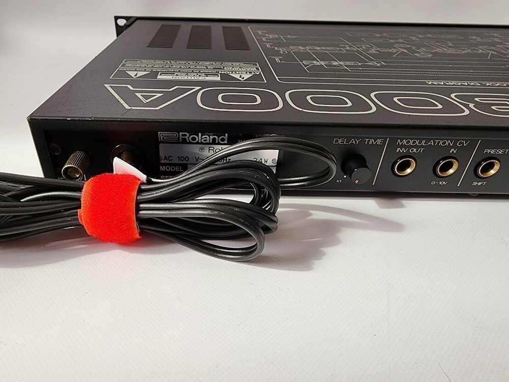 Roland SDE-3000A Digital Delay Echo Effect Processor Rack