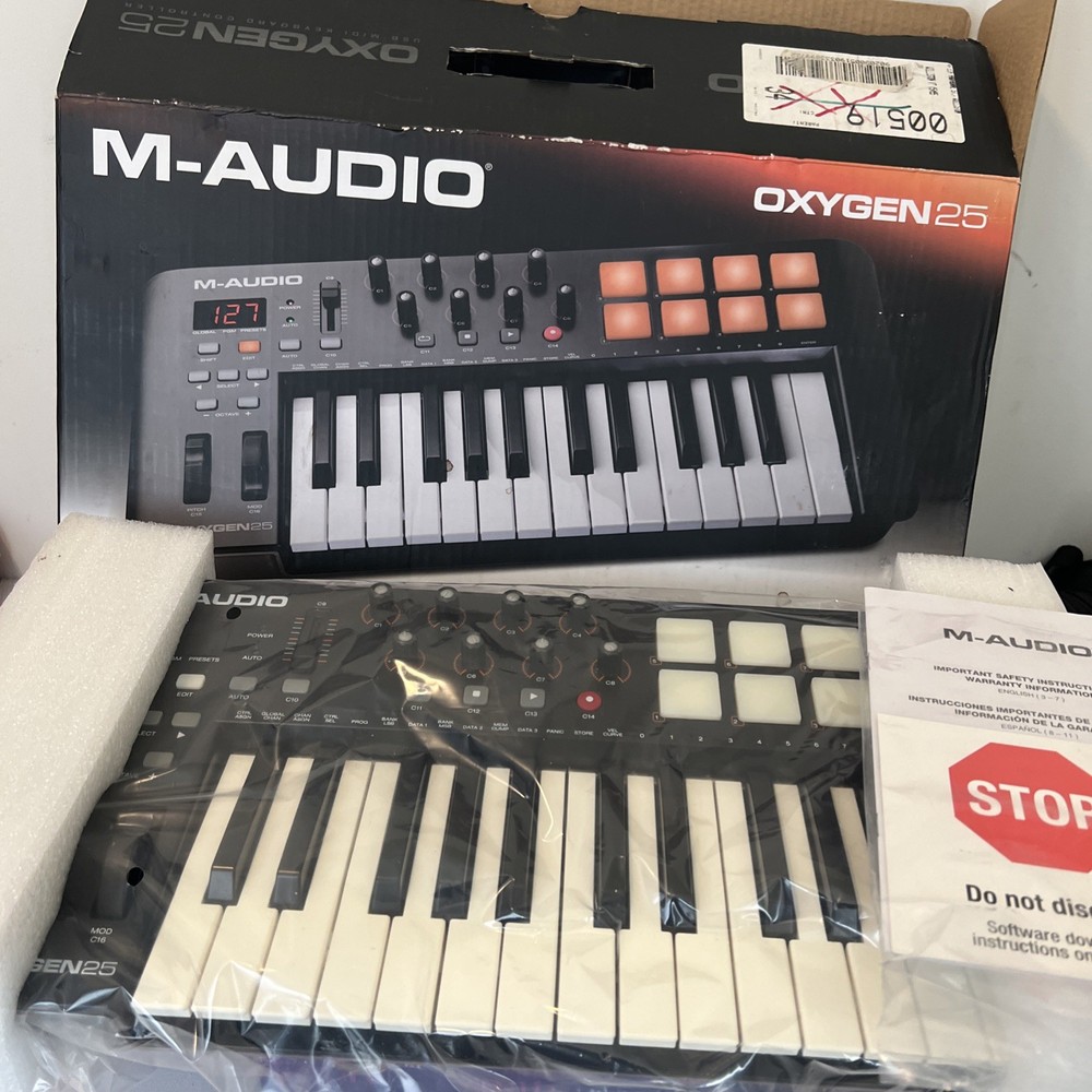 M-Audio Oxygen 25 MIDI Keyboard Controller in Original Box-New Open Box