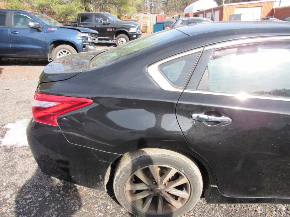 ALTIMA 2017 Glove Box 1037813