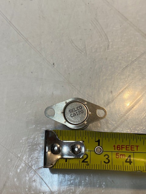 24 Quantity of SELCO CA120 Thermostats (24 Quantity)