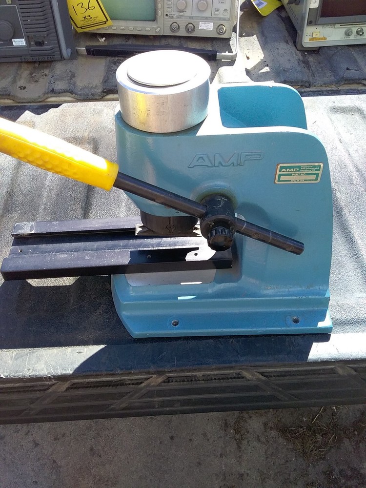 AMP Benchtop Assembly Press  Model 91085-2 ( Used  )