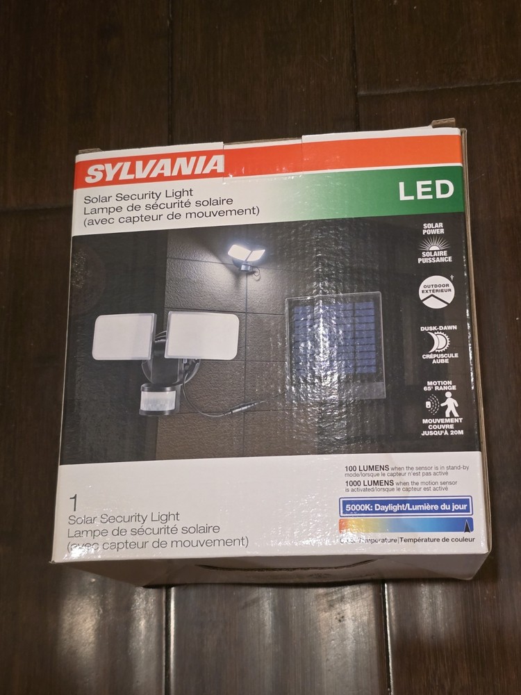 Sylvania Solar Powered LED Dual-Head Security Light - Occupancy Sensor - 5000K -