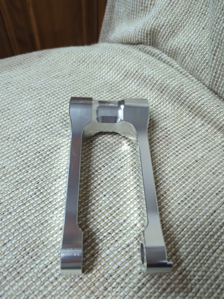 SILVER REAR LOWERING LINK SUSPENSION Y-565. Read!!!!