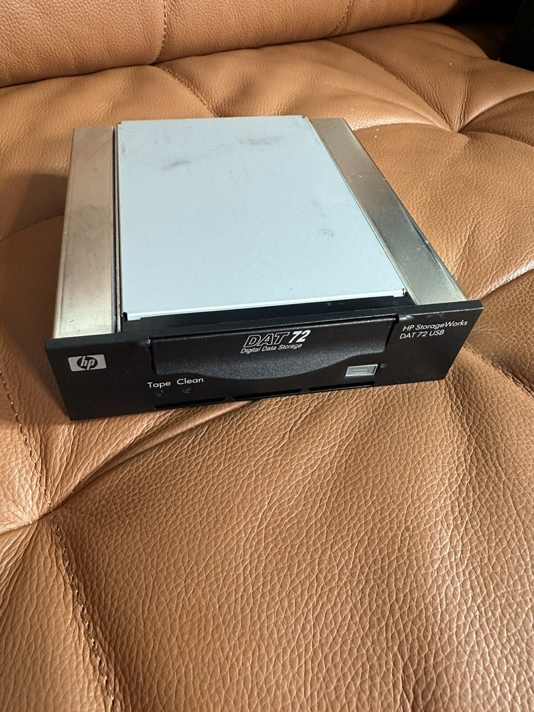 HP StorageWorks DAT 72 USB Data Storage Internal Tape Drive DW026A ( untested )