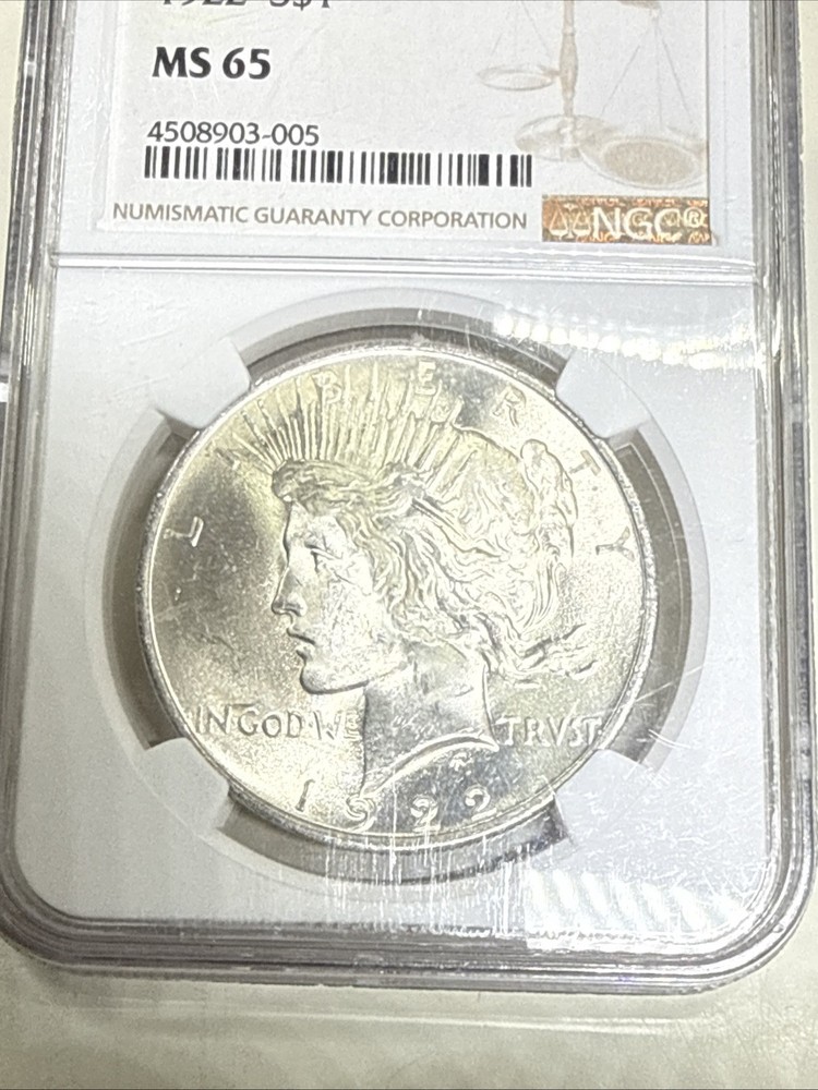 1922 Silver Peace Dollar NGC MS 65