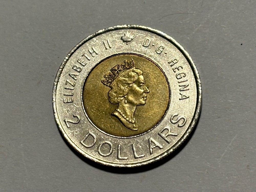 ERROR! 2000 Canada Knowledge $2 Dollar Toonie! **PEDESTAL 0 ERROR!** RARE ERROR!