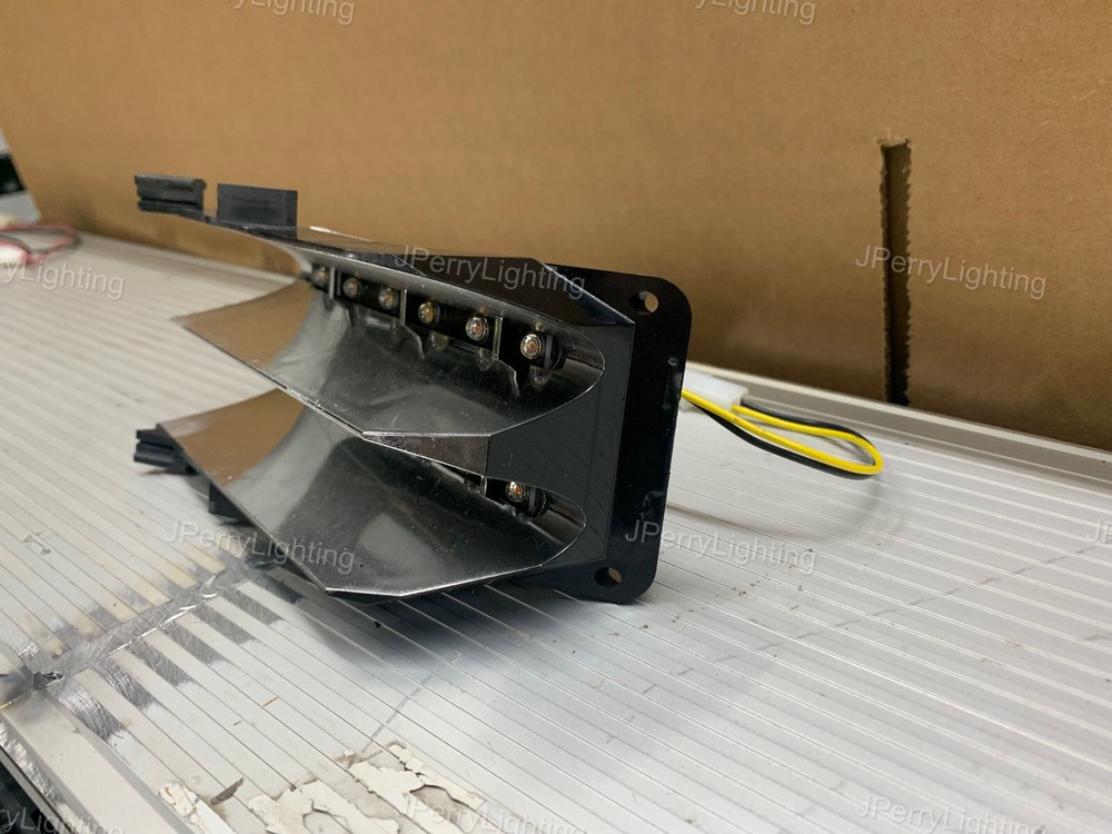 Whelen Freedom Short Corner 6/6