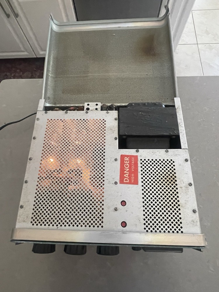 Heathkit SB-201 Amplifier