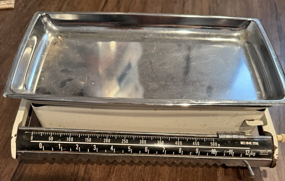 Vintage EKS Swedish Mechanical Sliding Retro Kitchen Scale