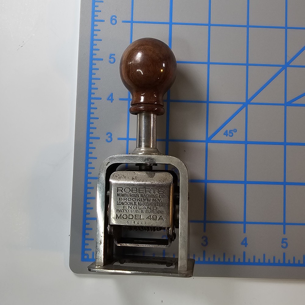VINTAGE ROBERTS NUMBERING MACHINE MODEL 49A