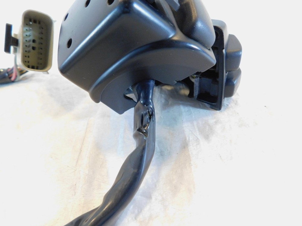 Harley Davidson Electra Glide Ultra Classic Left Handlebar Speaker Volume Switch