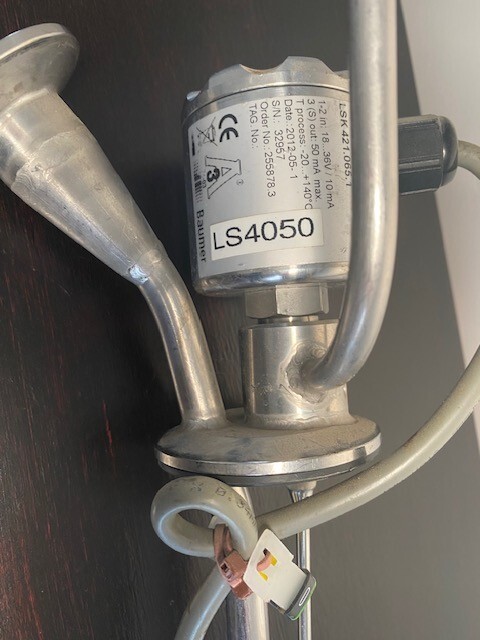 Baumer Level Sensor LSK421.065.1 Conductive Level Sensor with LKP100 Amplifier
