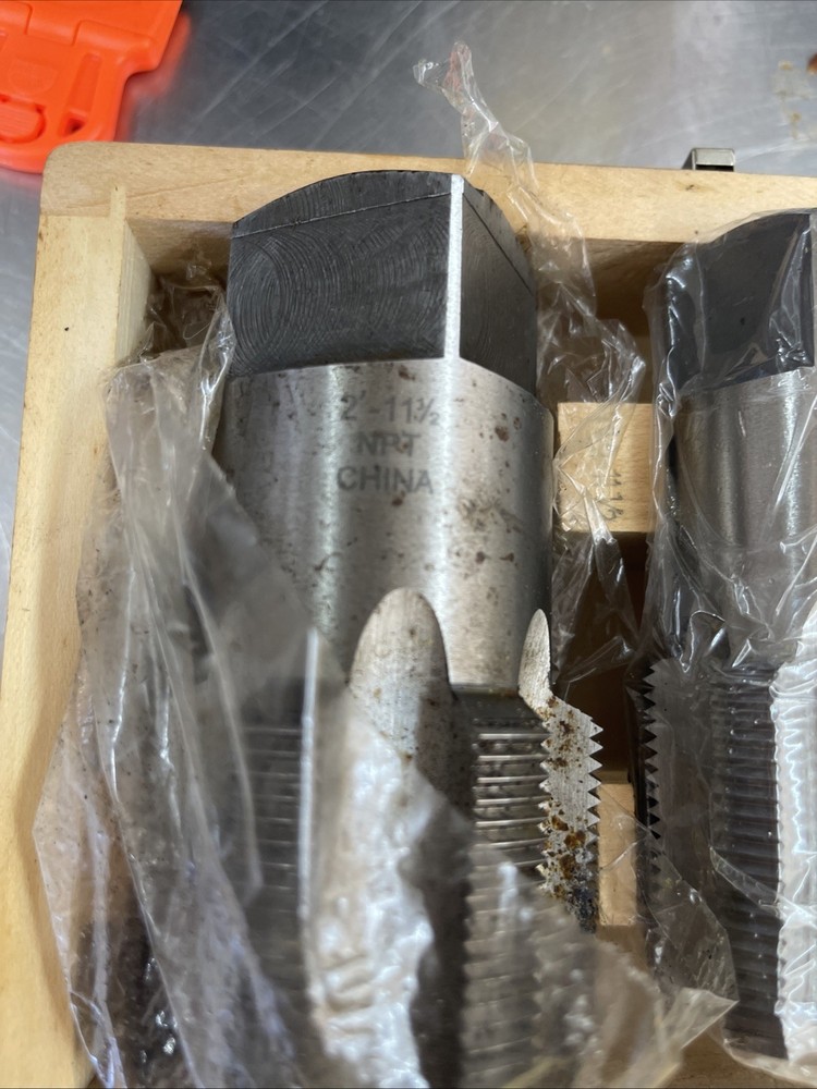 NPT pipe taps