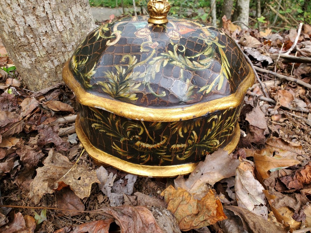 Large Dybbuk Box**very active**