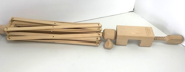 Stanwood Yarn Swift