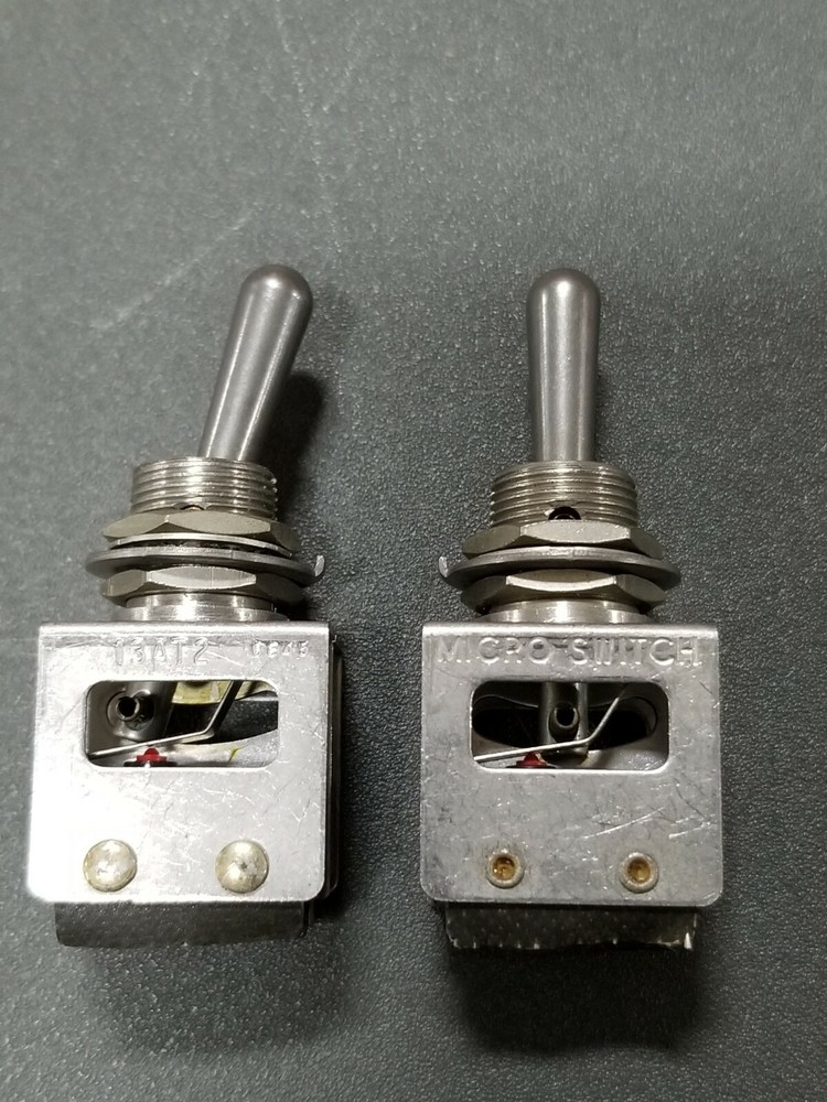 Micro Switch 13AT2 Toggle Switches (Lot of 2)