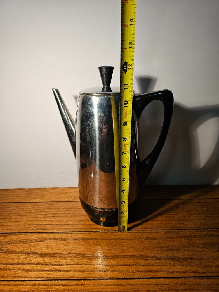 VINTAGE FARBERWARE #122B 12 CUP COFFEE POT TESTED