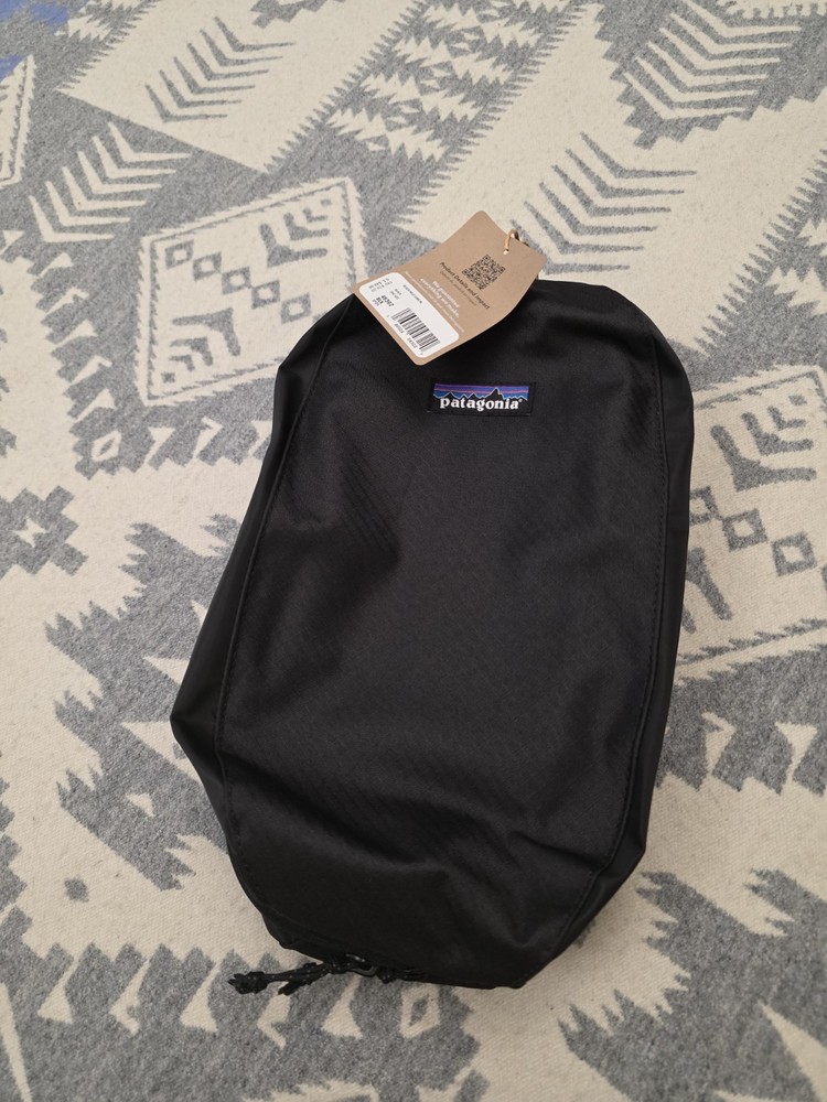 Patagonia Black Hole Cube 6L Black One Size 49367 BLK NWT