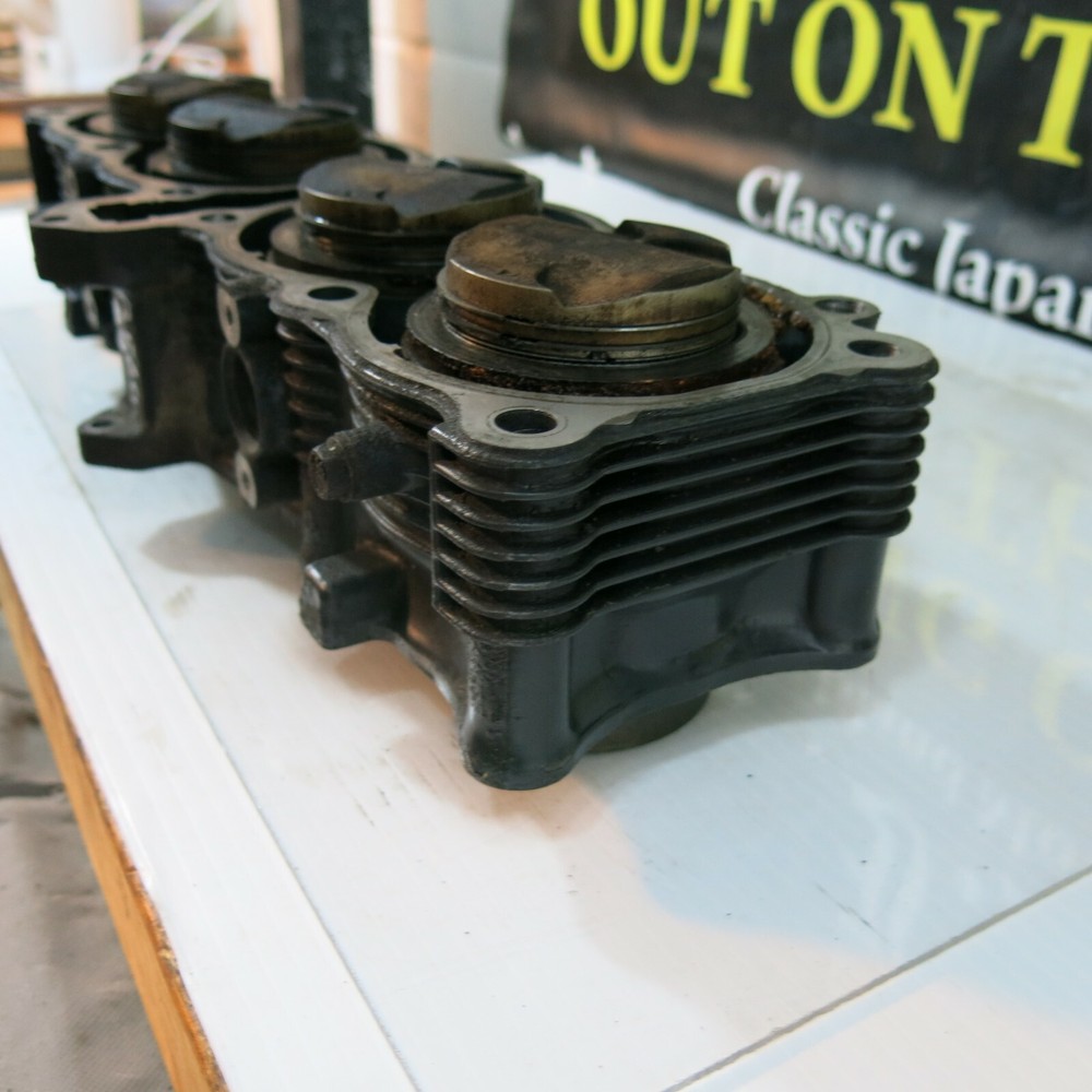 Suzuki RF600 #2 Barrels and Pistons