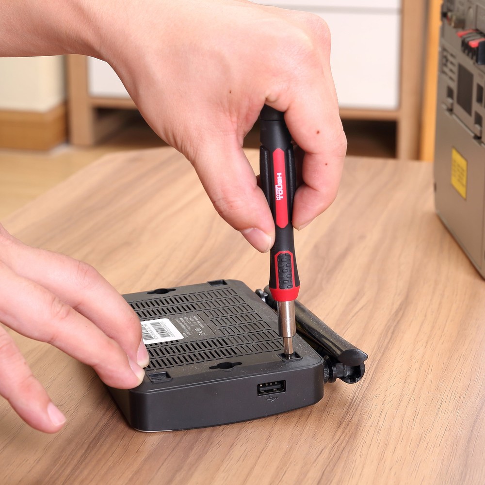 PRECISION TOOL SET 77 Piece with Magnetic Screwdriver Standard Size Bits