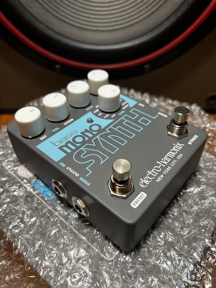Electro-Harmonix Bass Mono Synth Pedal