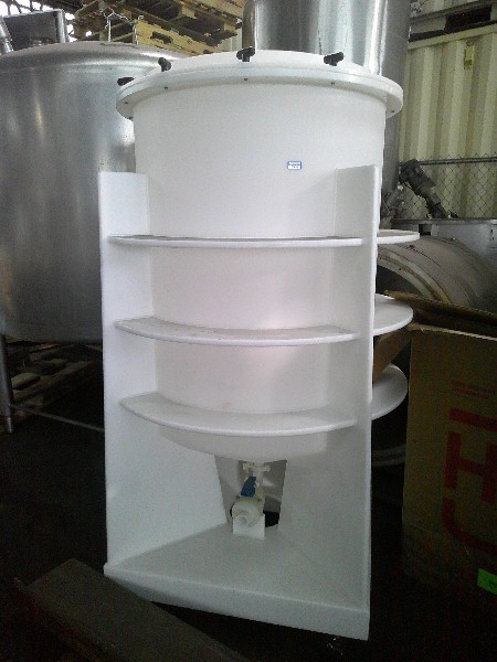 500 liter WM Process POLY  Mixing TANK with Cone Bottom Closed Top