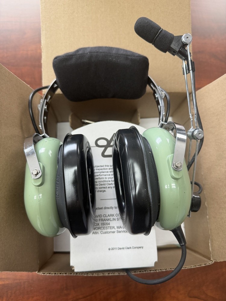 David Clark Model H10-40 Aviation Headset. Refurbished.