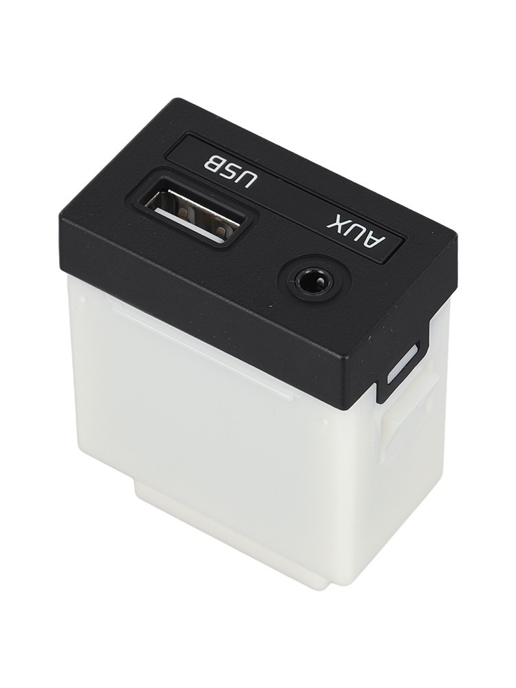 AUX USB Socket 96120-A7000 12V Voltage ABS Material Direct Installation
