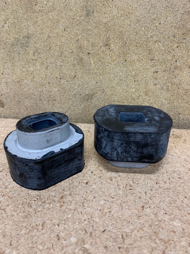 Rubber mount/HMMWV 5342-01-189-5452 (2-Each)