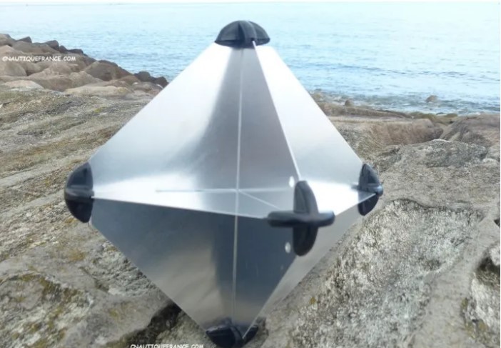 Osculati Radar Reflector Foldable 34x34x47cm