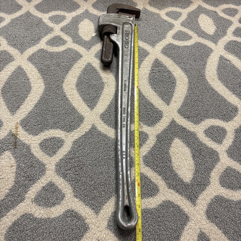 Rigid 36" Aluminum Pipe Wrench Model 836 - WORKING CONDITION