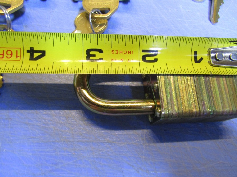 4 Master Lock DG Padlock US SET Keyed Different Hardened Key retained when open