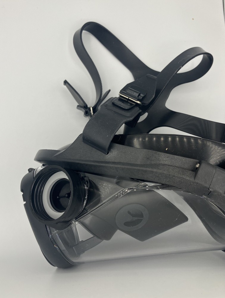 Gas Mask -Sperian Model 7630