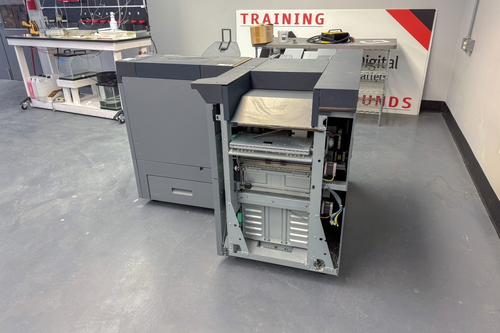 Konica Minolta SD-513 Saddle Stitcher
