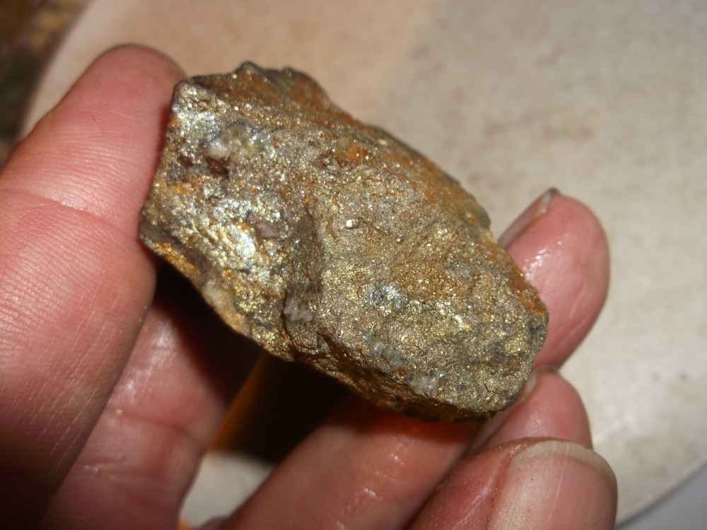 Gold, silver, copper, 75 grams samples ,ore high grade .