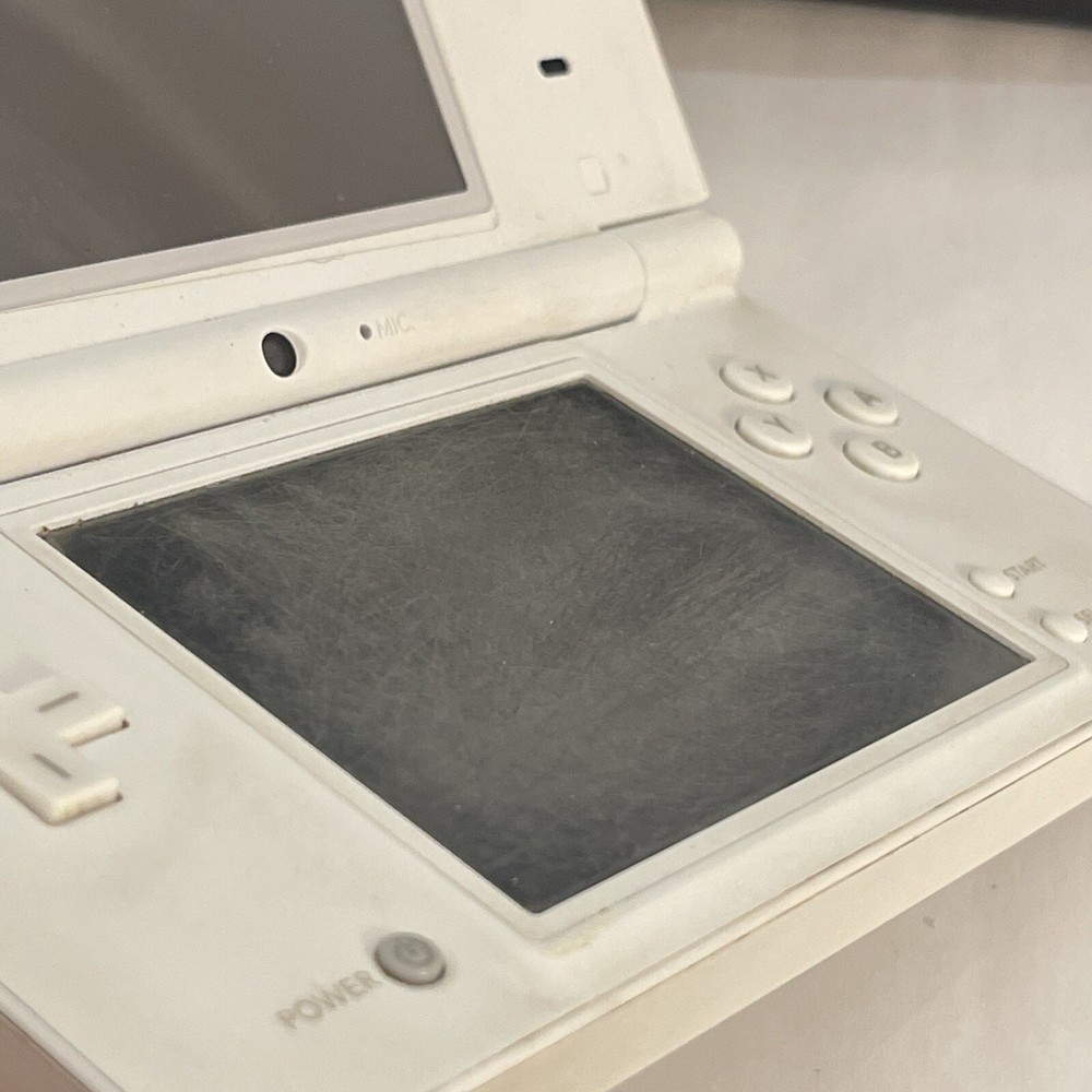 Nintendo DSi Bundle White DS System TESTED with Charger