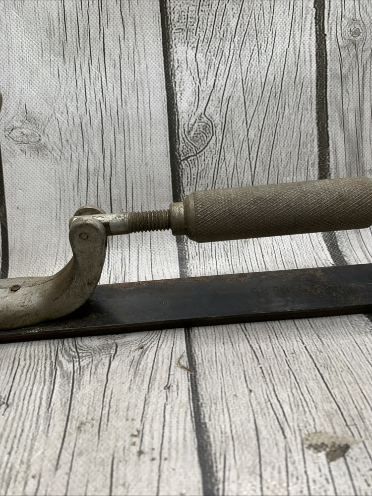 Nicholson Adjustable File Holder No. 25 W/File