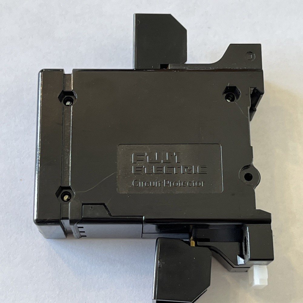 FUJI ELECTRIC CP31D-3A DC50V Single Pull Circuit Protector (NEW) open box Qty-1